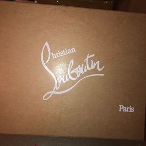 CHRISTIAN LOUBOUTIN